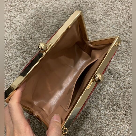 Handmade Genuine Embossed Leather Kisslock Wristlet/Crossbody & Coin Purse - Picture 16 of 16